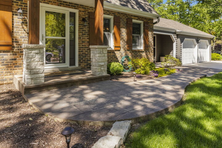 Property Photo:  105 Thrush Lane  IL 60540 