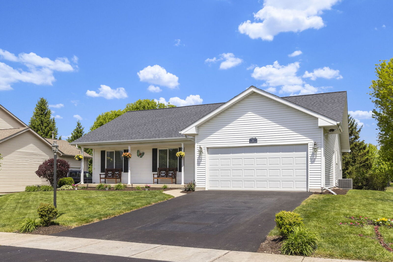 Property Photo:  513 Pheasant Chase Drive  IL 60490 