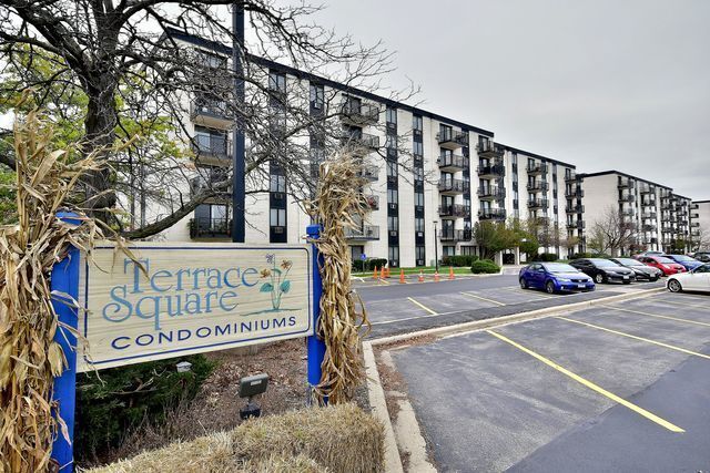 Property Photo:  9074 W Terrace Drive 5C  IL 60714 