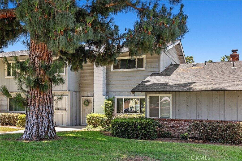 Property Photo: 1227 Cameo Lane CA 92831