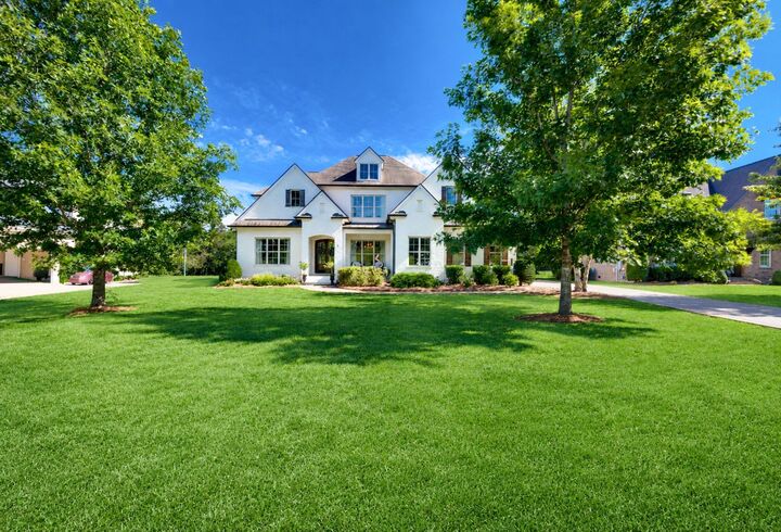 Property Photo: 2608 Benington Pl TN 37135