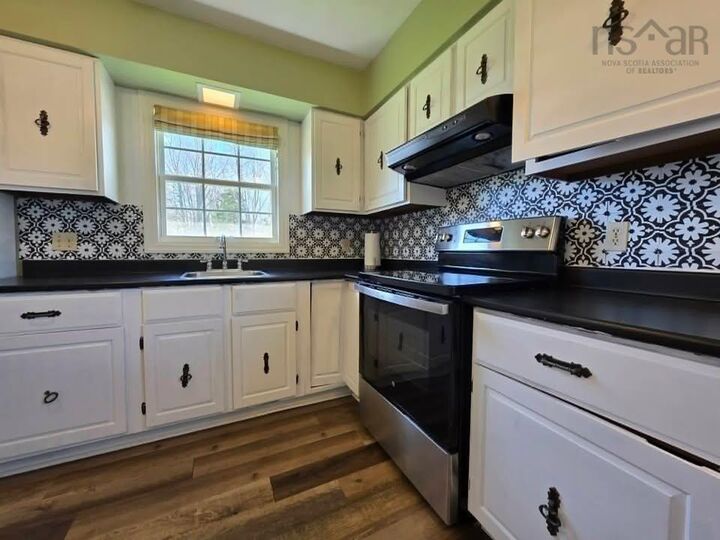 Property Photo:  15 Montery Drive  NS B2N 5S3 