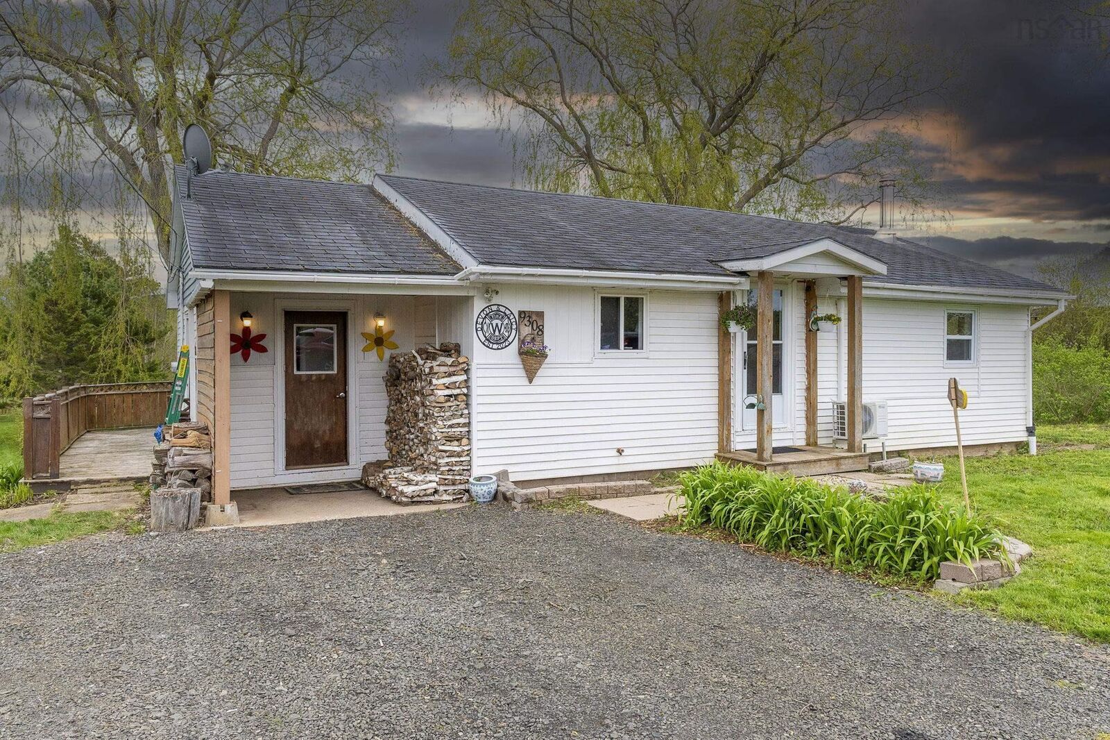 Property Photo:  9308 1 Highway  NS B0S 1C0 