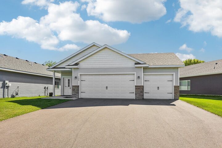 Property Photo:  126 9th Avenue NE  MN 55040 