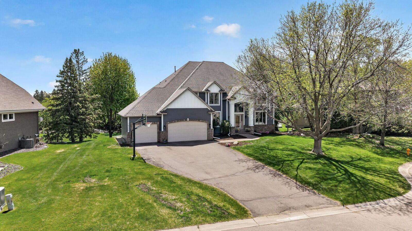 Property Photo:  16225 49th Place N  MN 55446 