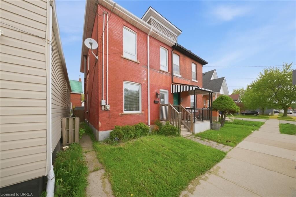 Property Photo:  76 Grey Street  ON N3T 2T5 