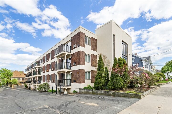 Property Photo:  245 Lafayette St 3G  MA 01970 