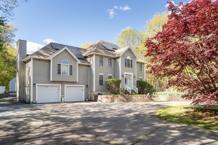 Property Photo:  3 Avalon Court  MA 01844 
