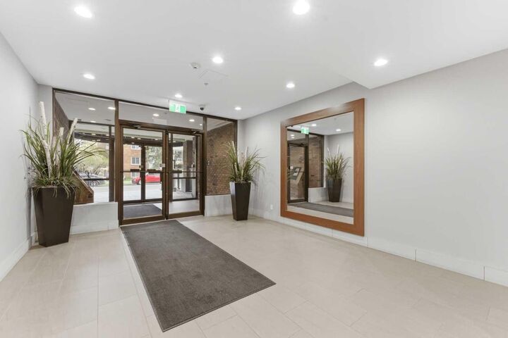 Property Photo:  1020 14 Avenue SW 604  AB T2P 0P1 