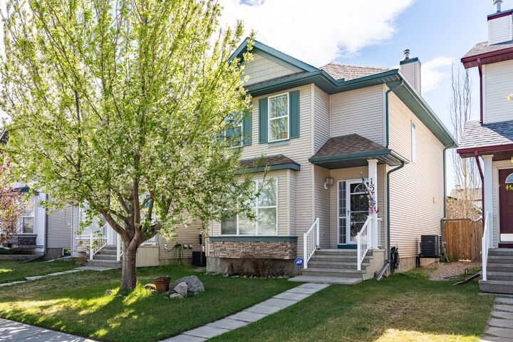 157 Cranberry Square SE — photo 1