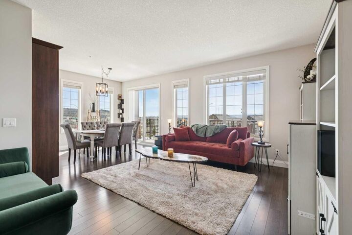 Property Photo:  15 Sunset Square 2302  AB T4C 0E7 