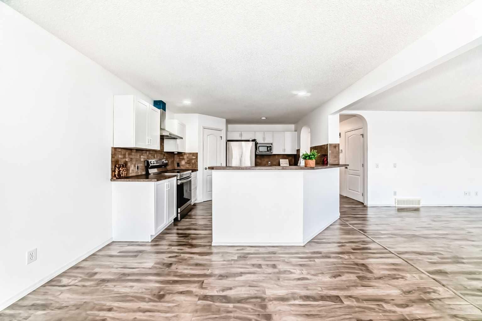 Property Photo:  120 Springmere Grove  AB T1X 0B5 