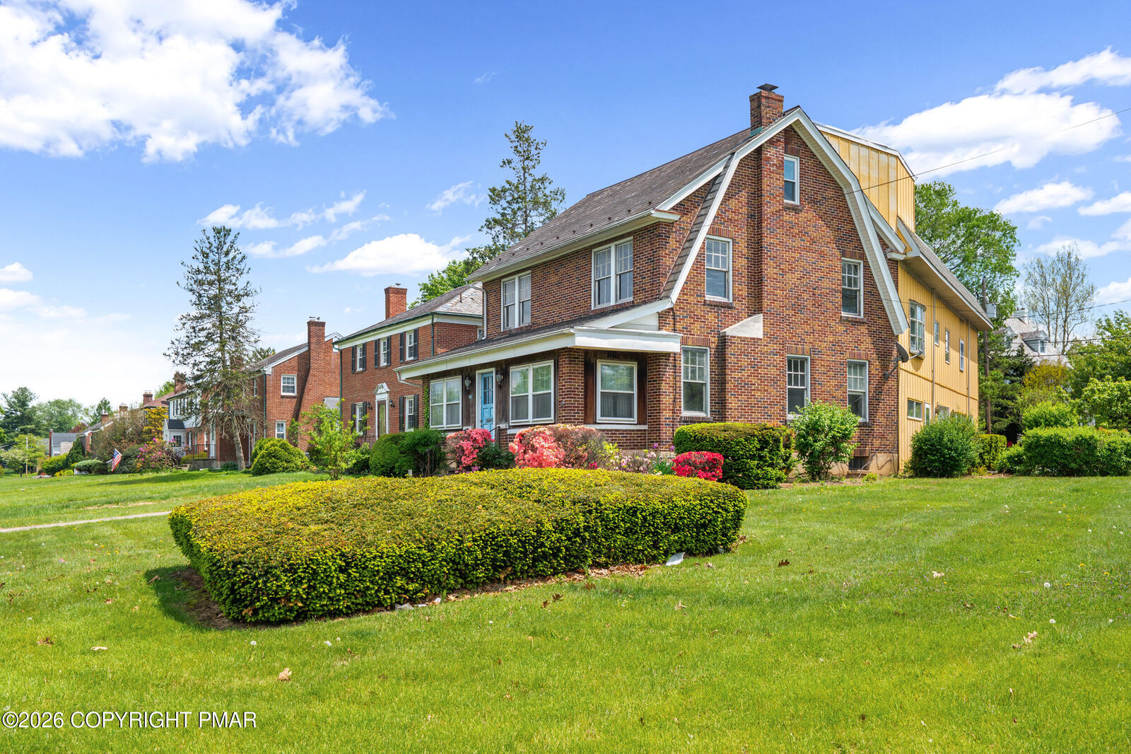 Property Photo:  1967 W Union Boulevard  PA 18018 