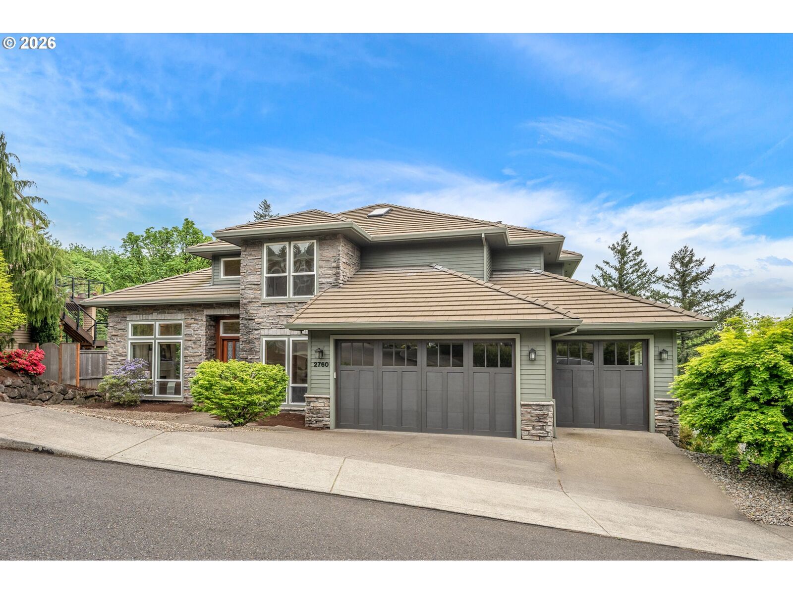 Property Photo:  2760 NW Birkendene St  OR 97229 