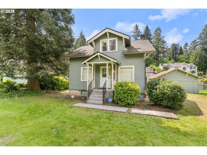 Property Photo:  5520 SE Aldercrest Rd  OR 97222 