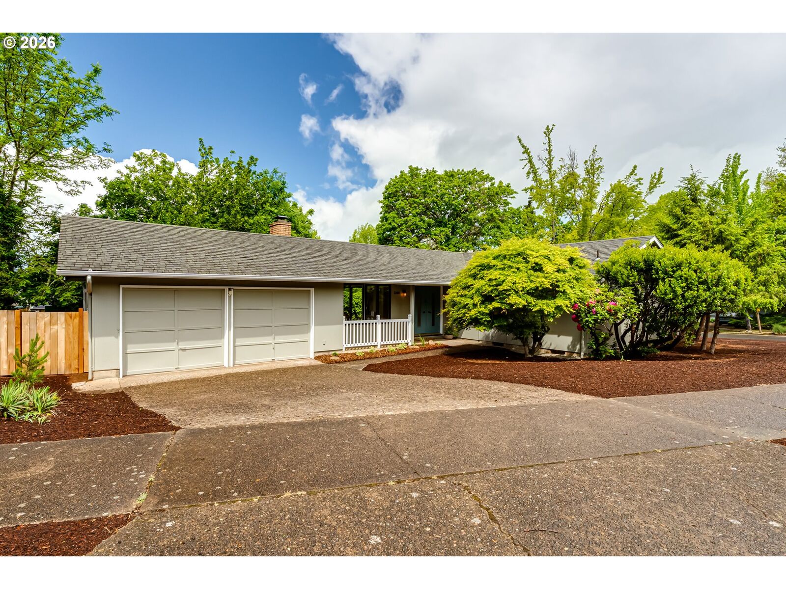 Property Photo:  2200 Brittany St  OR 97405 