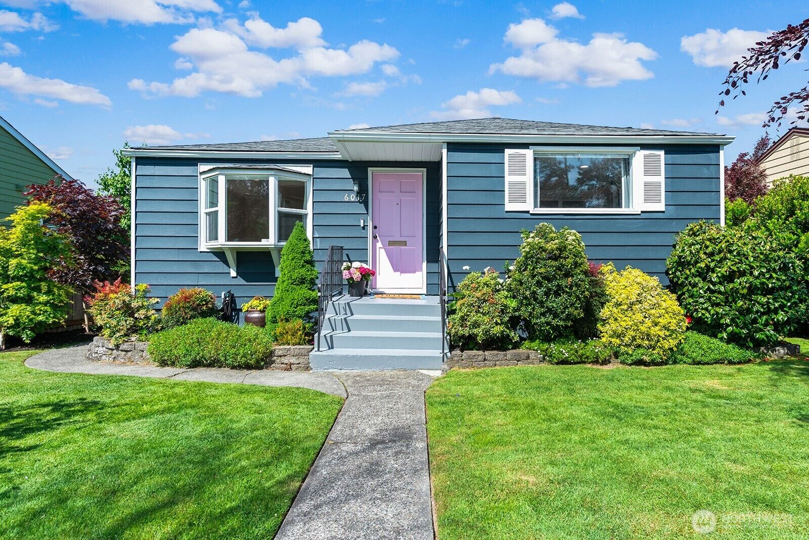 Property Photo:  6017  46th Avenue SW  WA 98136 
