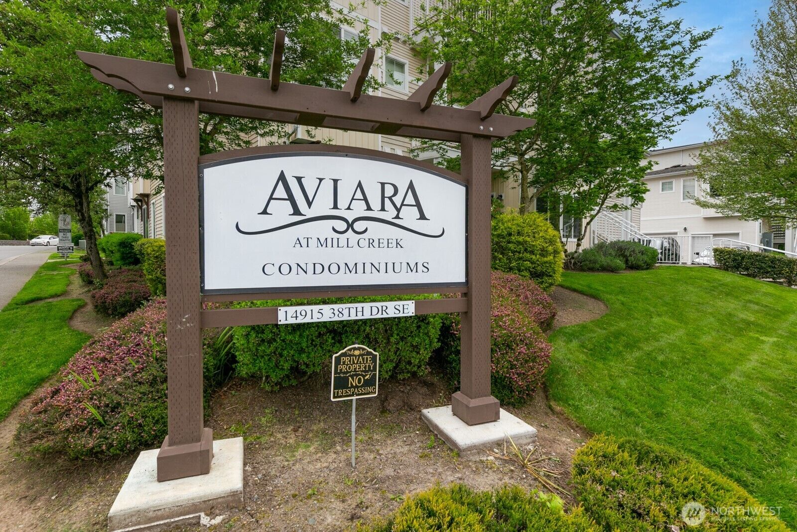 Property Photo:  14915  38th Drive SE Hh1028  WA 98012 