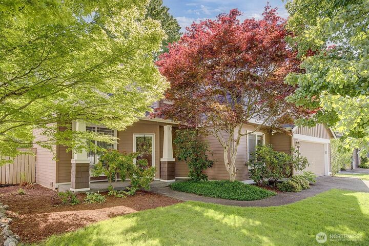 Property Photo: 225 SE 10th Circle WA 98045