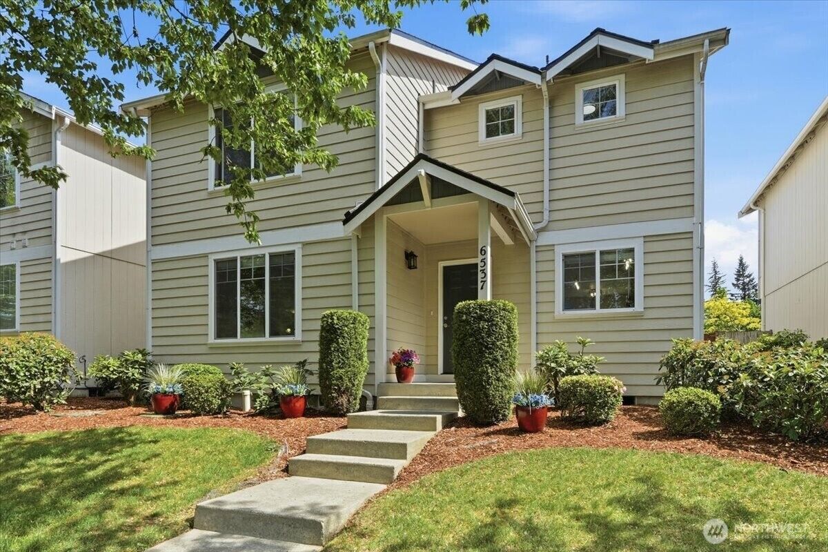 Property Photo:  6537  Compton Boulevard SE  WA 98513 