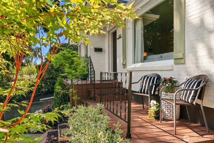 Property Photo: 1810 N Union Avenue WA 98406