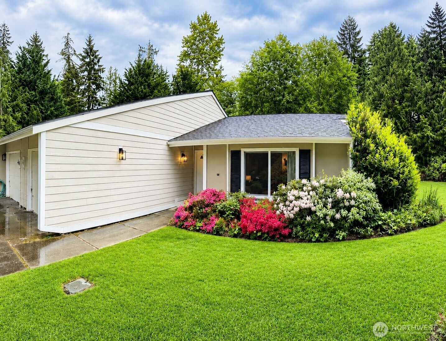 Property Photo:  7217  87th Avenue Ct B  WA 98335 