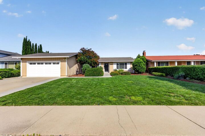Property Photo:  6098 Calle Esperanza  CA 95120 
