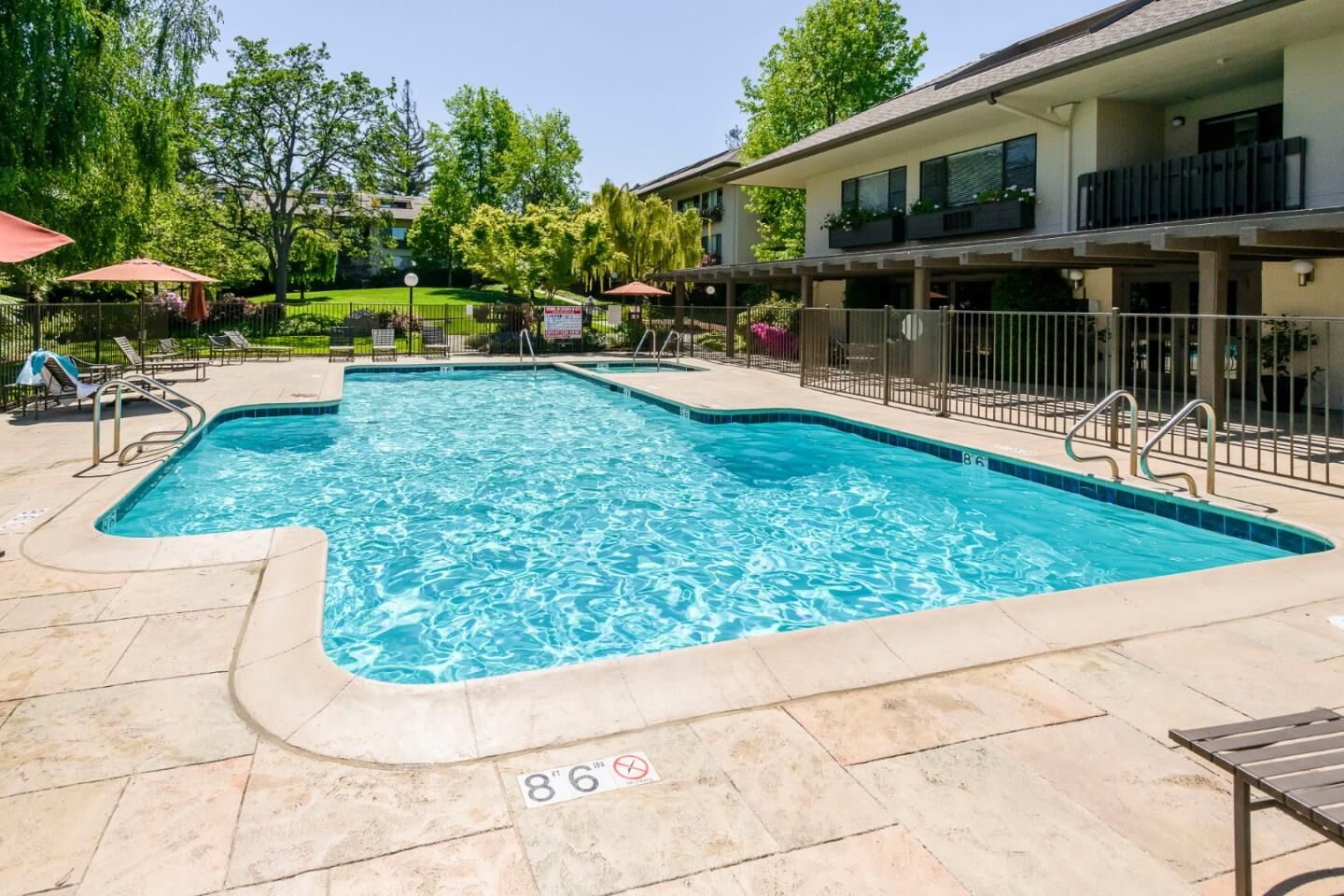 Property Photo:  2140 Santa Cruz Avenue 203  CA 94025 
