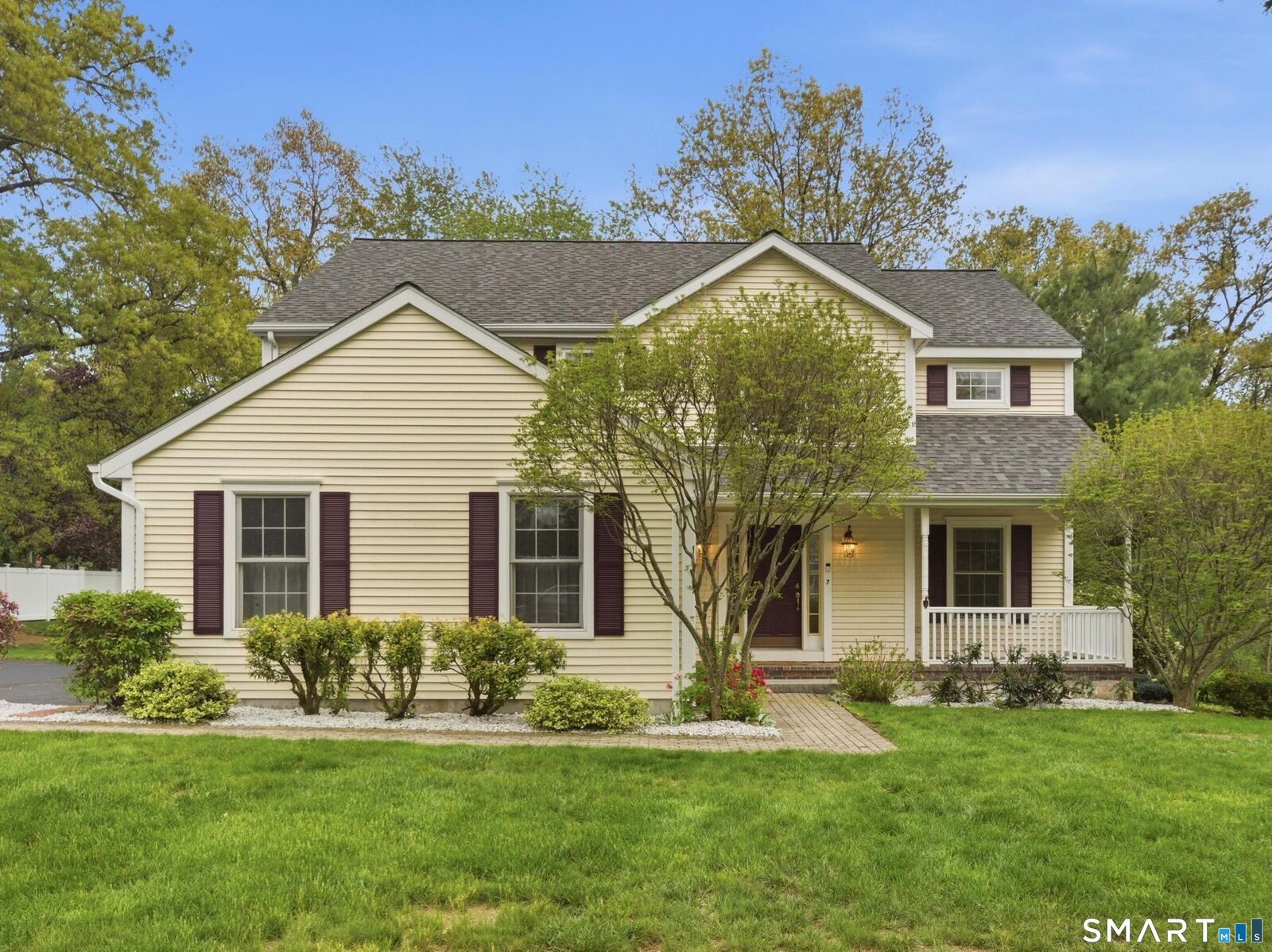 Property Photo:  7 Chase Farm Road  CT 06074 
