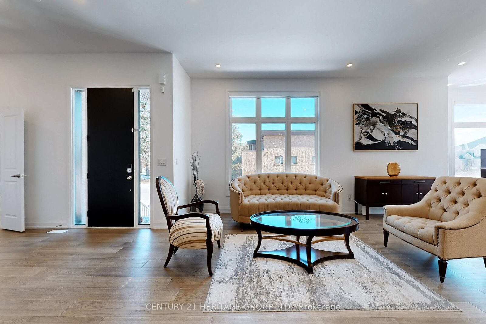 Property Photo:  251 Oxford Street  ON L4C 7V7 