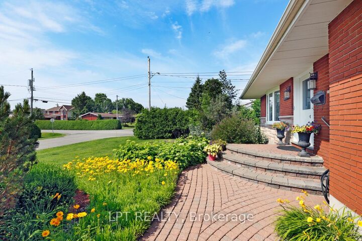 Property Photo: 1773 St Barbara Street ON K1T 1M3