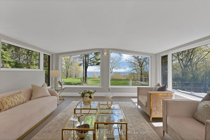 Photo de la propriété:  33 Bellehaven Crescent  ON M1M 1H2 