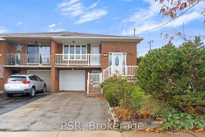 Property Photo: 60 Bamford Crescent ON M3N 1T8