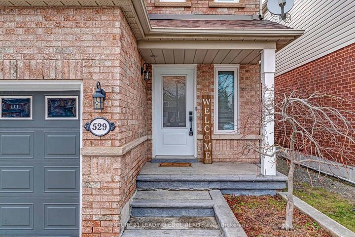 Photo de la propriété:  529 Pelletier Court  ON L3X 2N7 