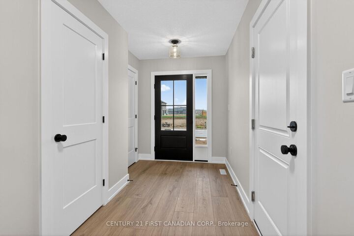 Property Photo:  34 Postma Crescent  ON N0M 1A0 