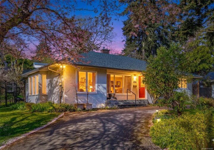 Property Photo: 886 Cunningham Rd BC V9A 4M6