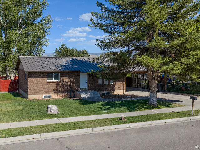 Property Photo:  639 S 500 W  UT 84701 