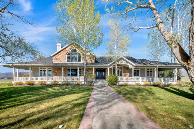 Property Photo:  1910 E Creekside Ct S  UT 84032 