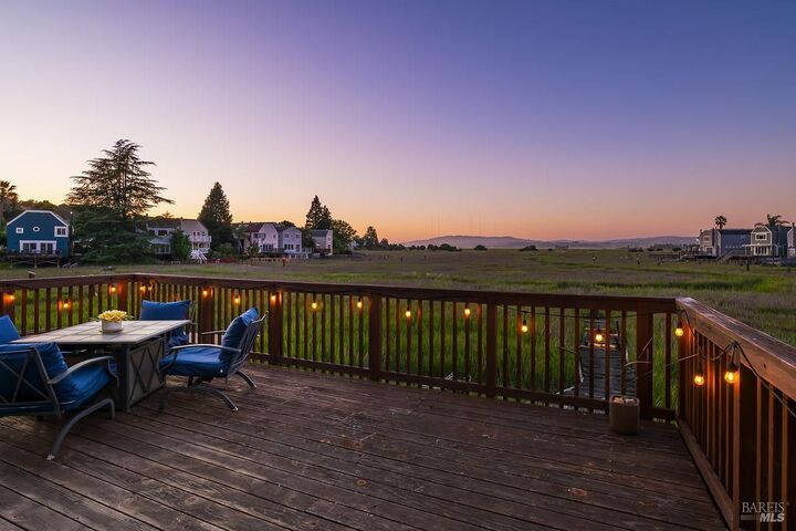 Property Photo:  2729 Topaz Drive  CA 94945 