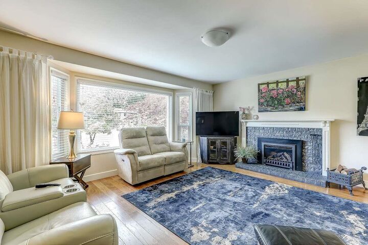 Property Photo:  19719 116B Avenue  BC V3Y 1P5 