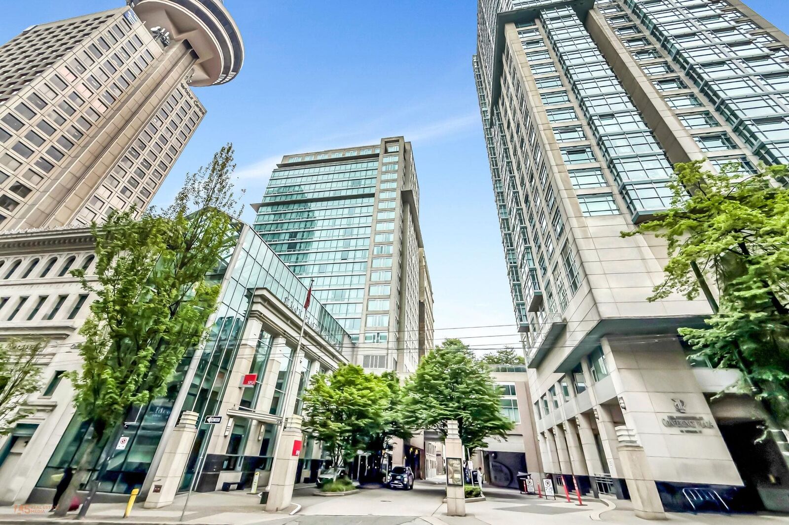 Property Photo: 438 Seymour Street 2010 BC V6B 6H4
