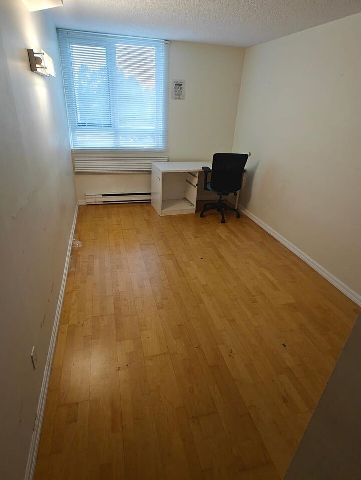 Property Photo: 5645 Barker Avenue 307 BC V5H 3Z5