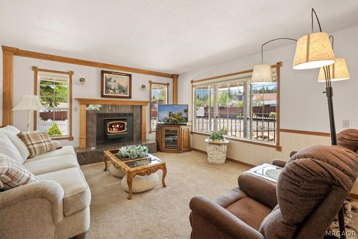 Property Photo: 449 San Martin Drive CA 92314