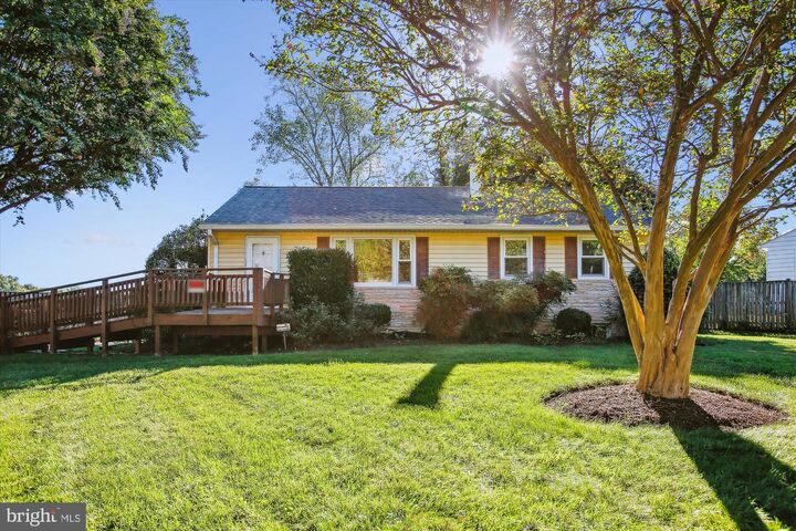 Property Photo:  2405 Phillips Drive  VA 22306 