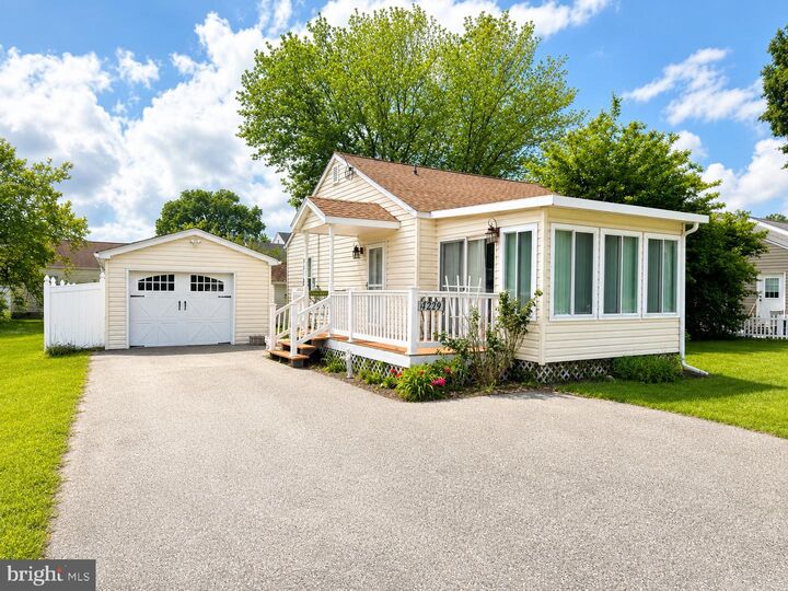 Property Photo:  17279 Piney Point Road  MD 20674 