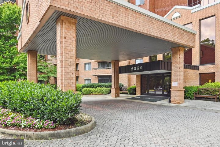 Property Photo:  2230 George C Marshall Drive 1017  VA 22043 