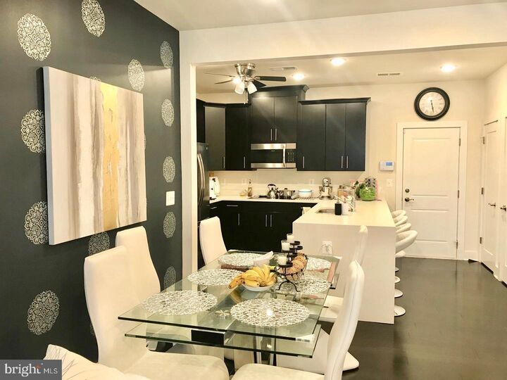 Property Photo:  11 Silverway Drive  VA 20170 