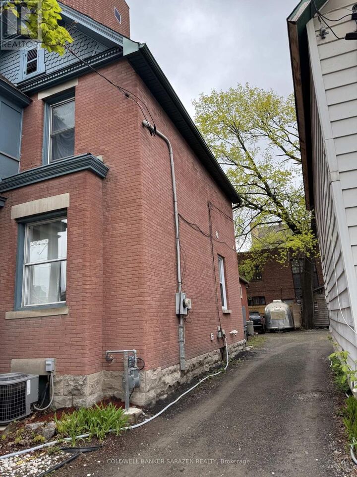 Property Photo:  58 James Street 1  ON K2P 0T6 