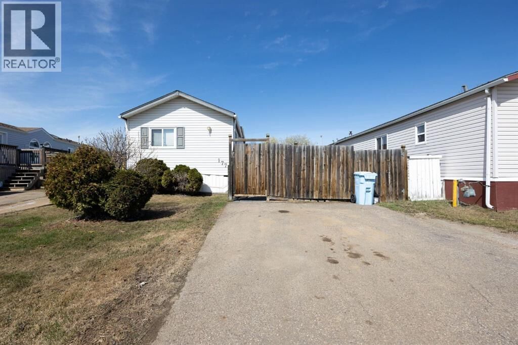 Property Photo:  177 Couture Lane  AB T9K 1Y2 