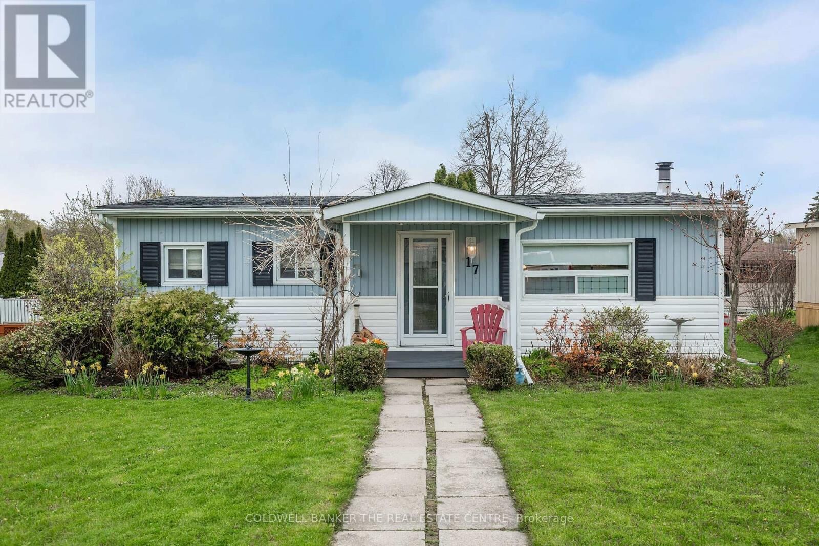 Property Photo:  17 Trefoil Drive  ON L9S 1P8 